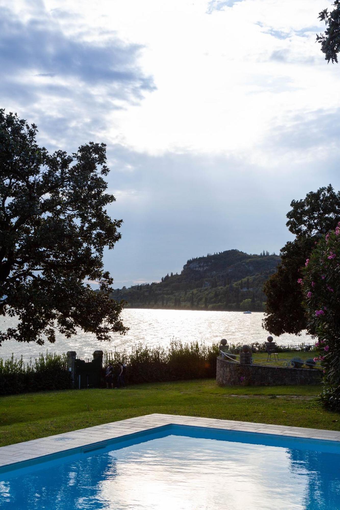 Appartamenti Villa Andrea การ์ดา ภายนอก รูปภาพ